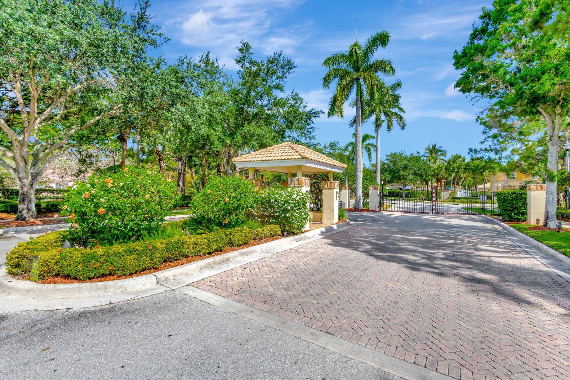 333 River Bluff Lane, Royal Palm Beach, FL 33411 Photo