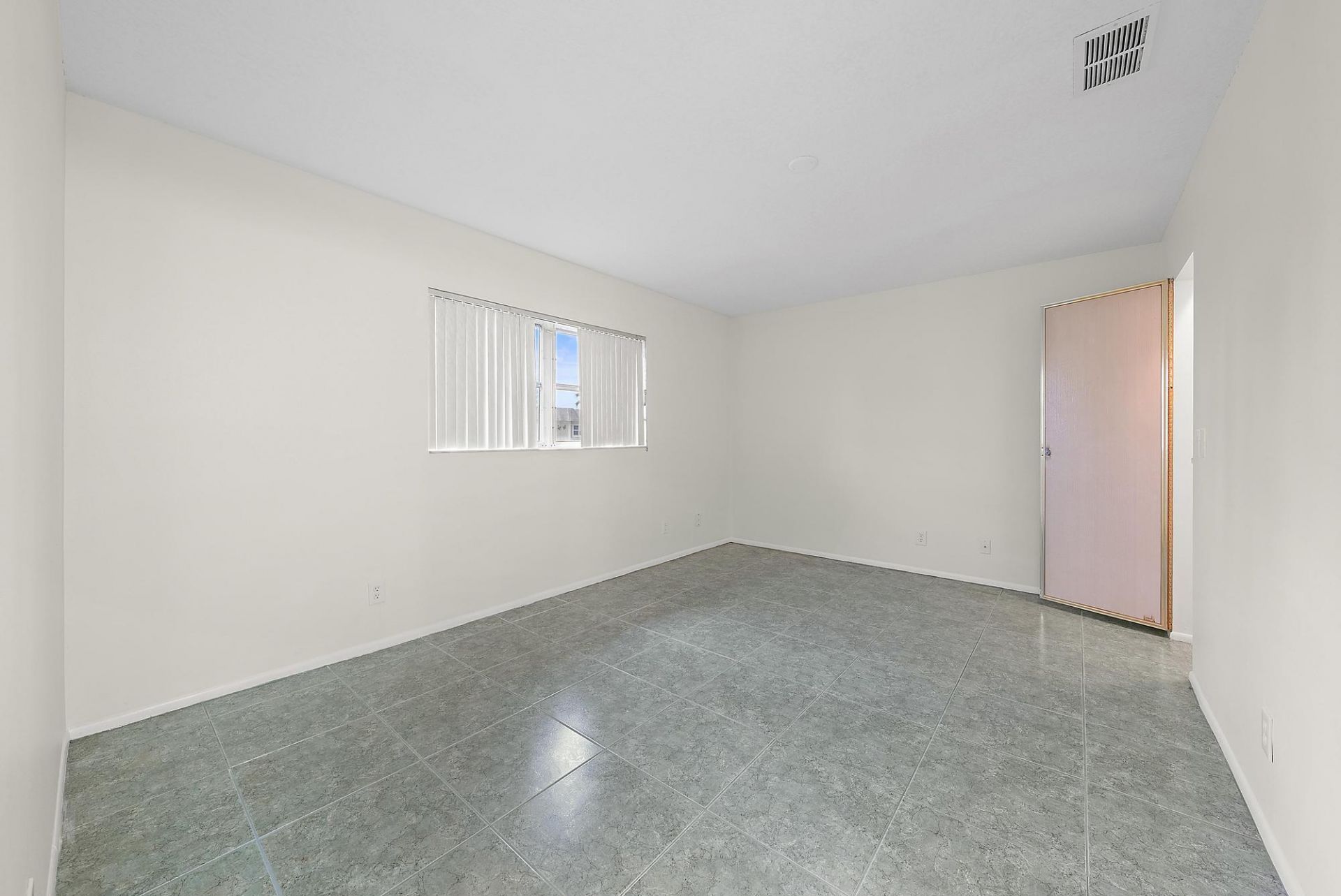 2638 Gately Drive E, Unit 45, West Palm Beach, FL 33415 Photo