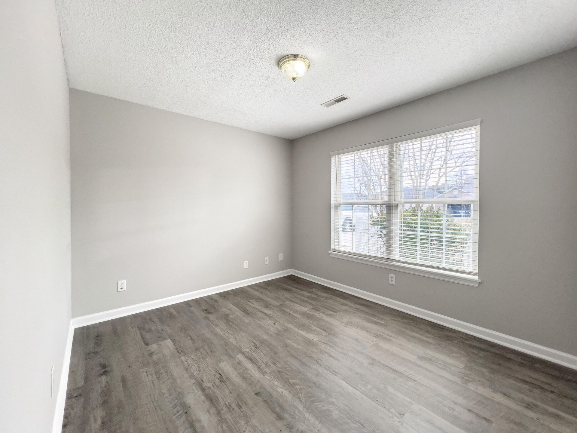 307 Sunburst Way Photo 12