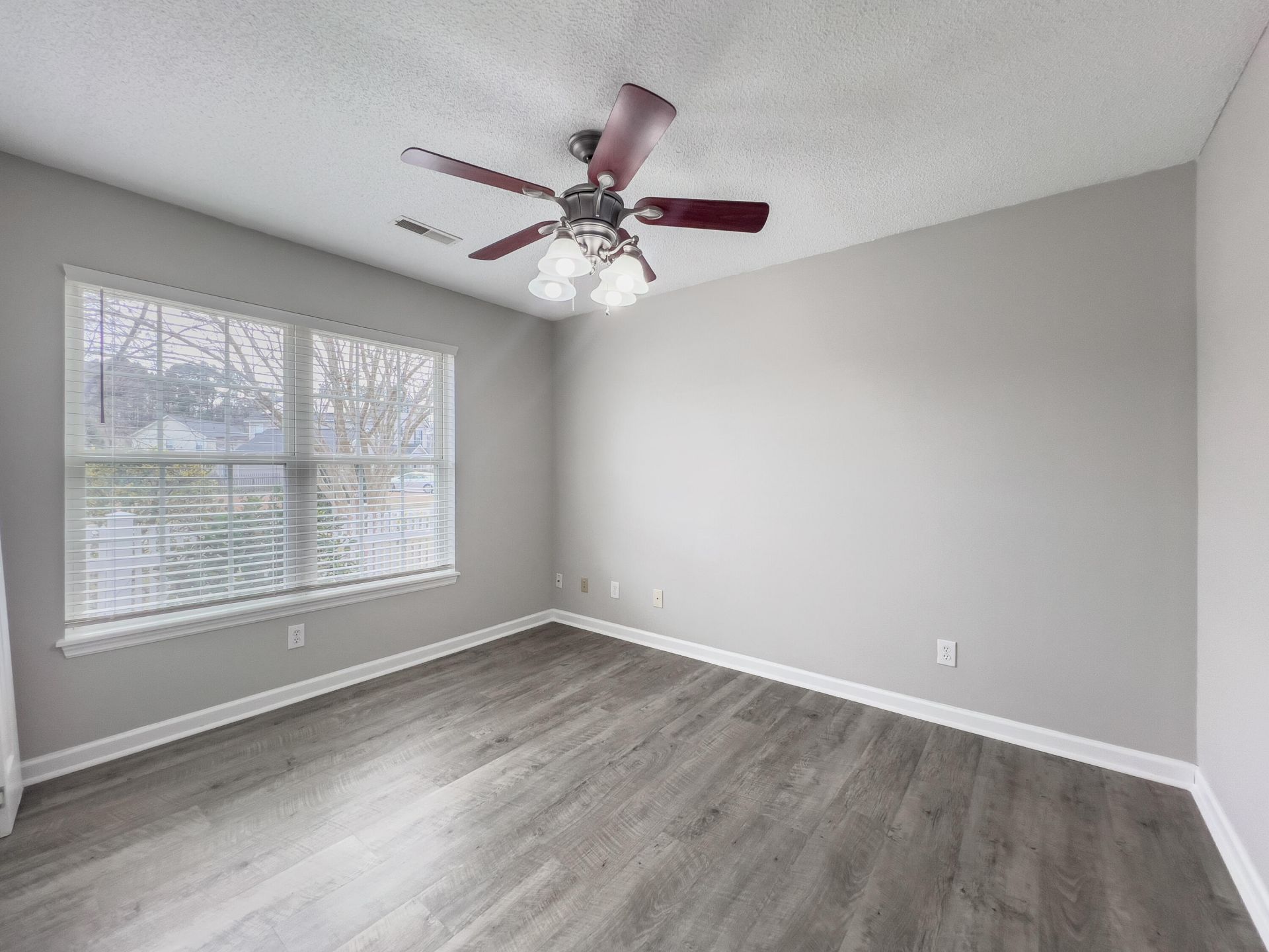 307 Sunburst Way Photo 13