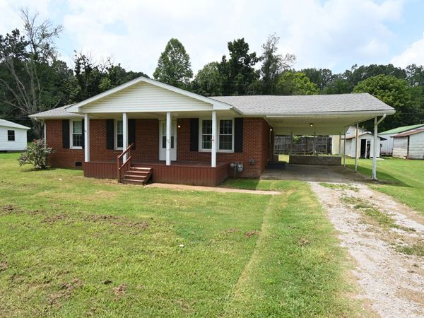 66 Hillview Dr , Lobelville, TN 37097