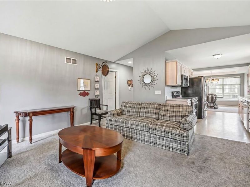 603 S Raccoon Road, Unit 43, Austintown, OH 44515 Photo 11