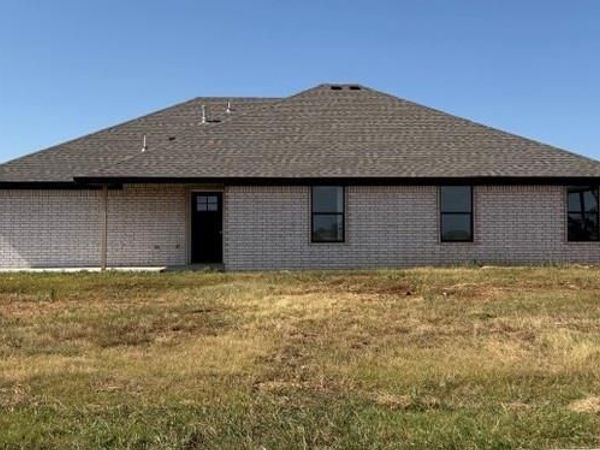 1812 Sommerset Place, Altus, OK 73521
