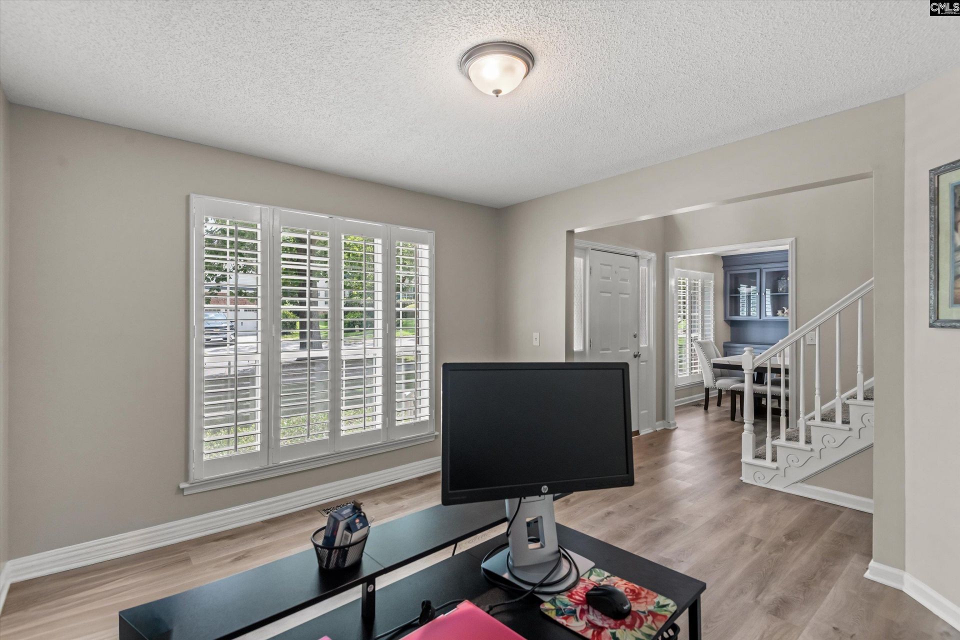 11 Red Cedar Drive  Photo 15