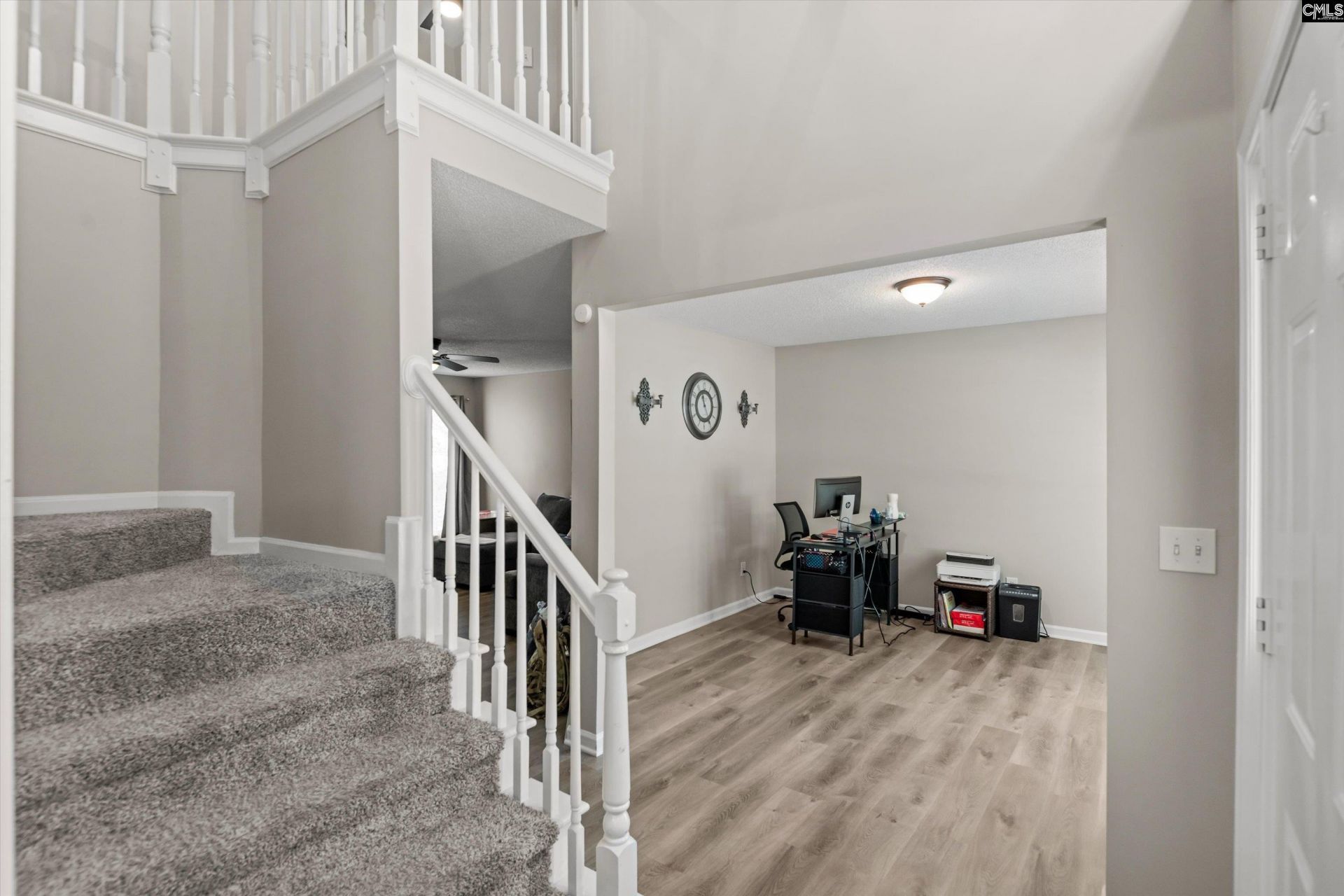 11 Red Cedar Drive  Photo 17