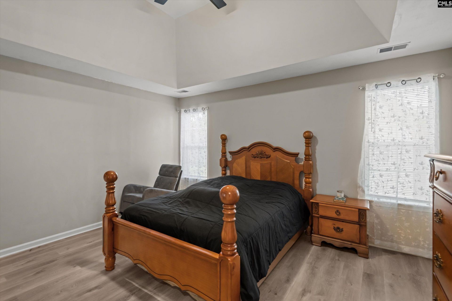 11 Red Cedar Drive  Photo 19