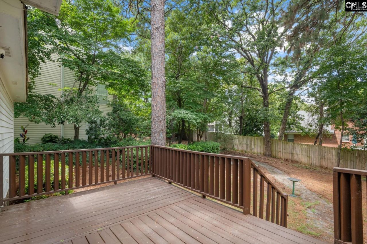 11 Red Cedar Drive  Photo 34