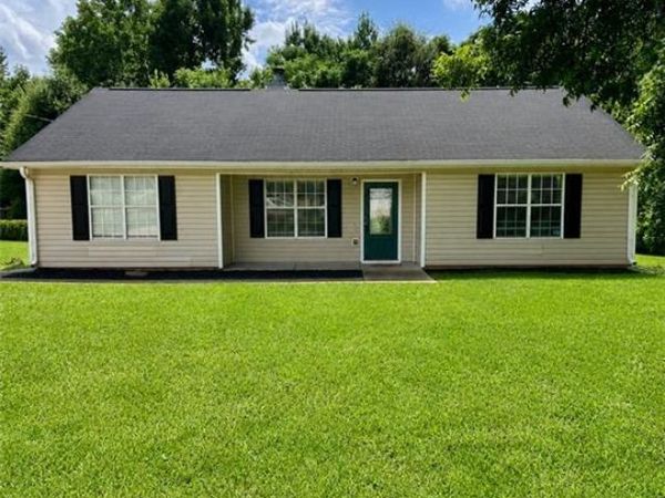 372 McCart Road , Mcdonough, GA 30252