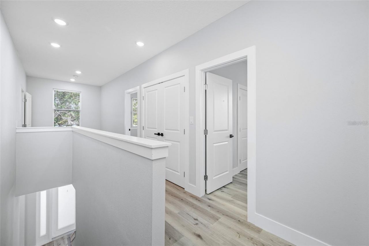 1039 53rd Avenue N, Saint Petersburg, FL 33703 Photo