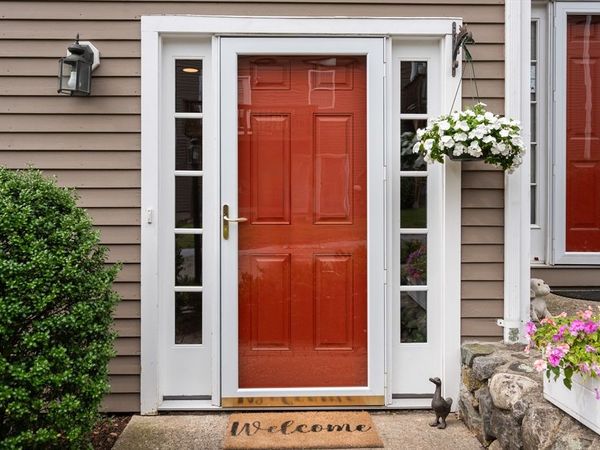 600 Trapelo Rd, Unit 8, Waltham, MA 02452