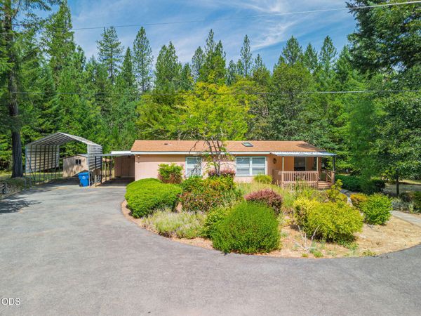 330 Bull Creek Road, Grants Pass, OR 97527