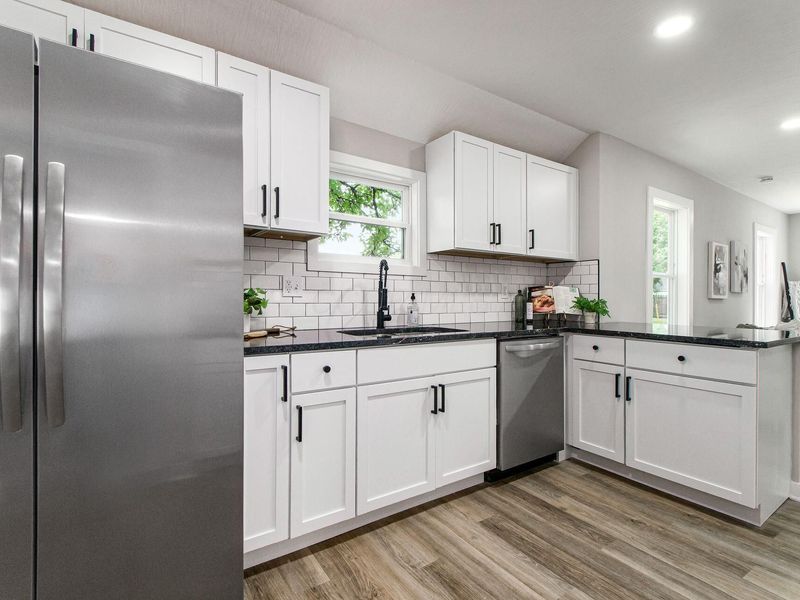 2451 Joyce Avenue, Columbus, OH 43211 Photo 7
