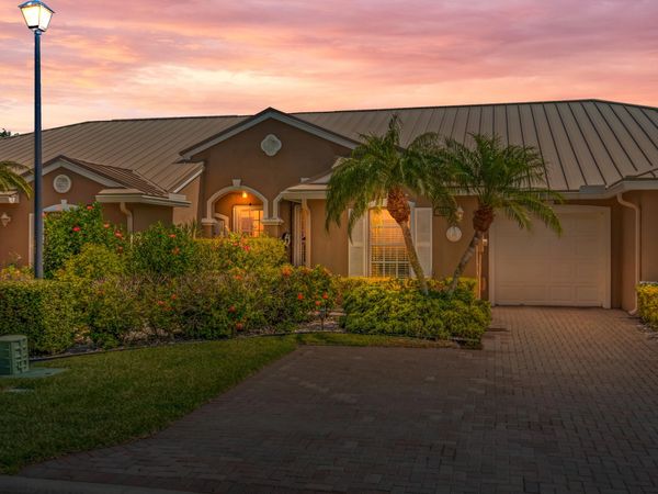 611 NW BROKEN OAK Trail, Jensen Beach, FL 34957