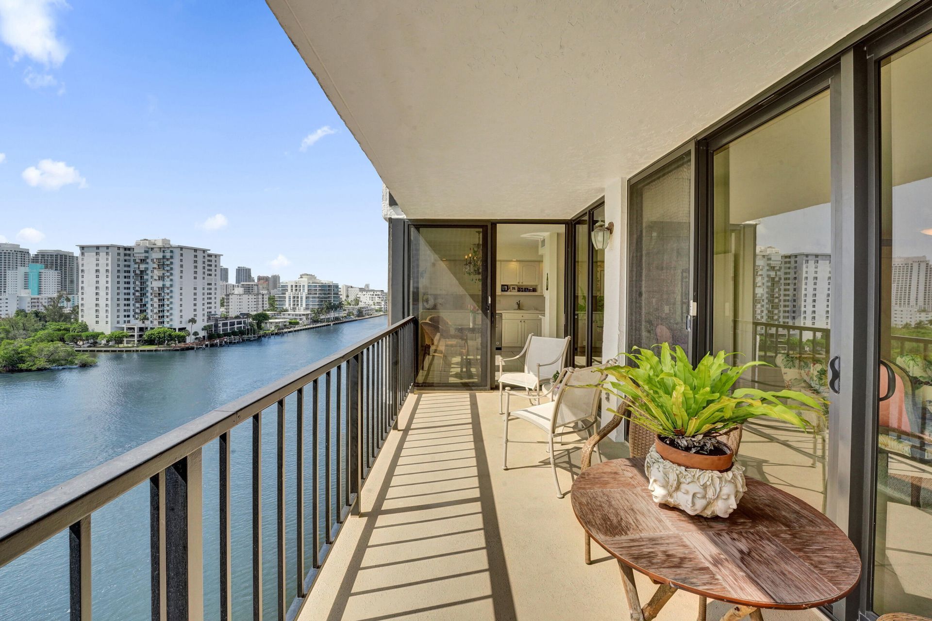 936 Intracoastal Drive, Unit 10e, Fort Lauderdale, FL 33304 Photo