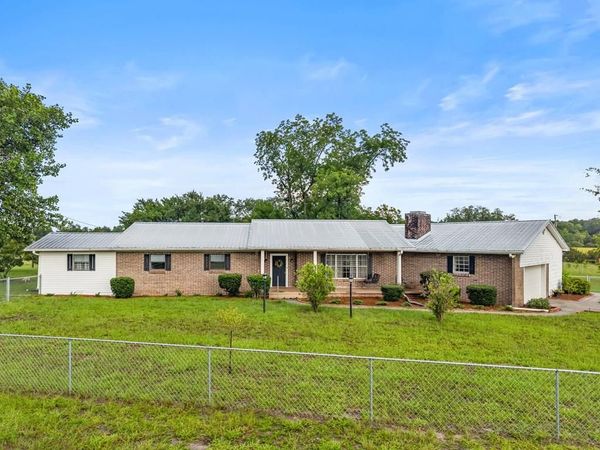 374 NE Magnolia, Branford, FL 32008