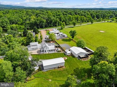 35321 SNAKE HILL ROAD, MIDDLEBURG, VA 20117