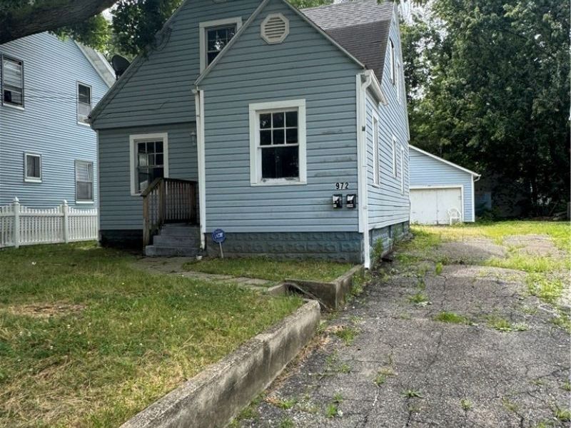 972 Hunt Street, Akron, OH 44306 Photo 3