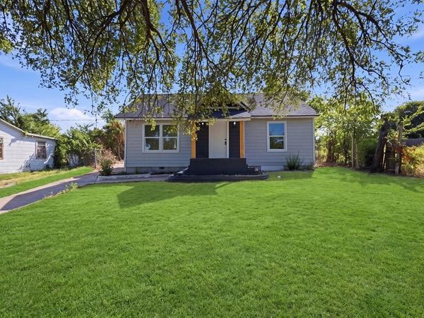 1909 Burchill Road, Fort Worth, TX 76105