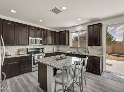 10677 Foxberry Park Drive, Reno, NV 89521 Photo
