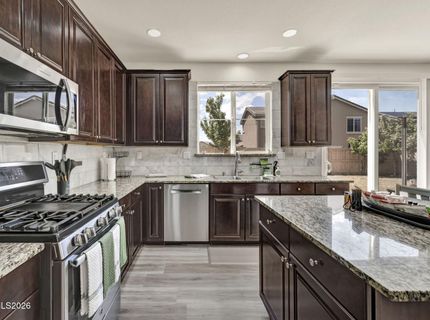 10677 Foxberry Park Drive, Reno, NV 89521 Photo