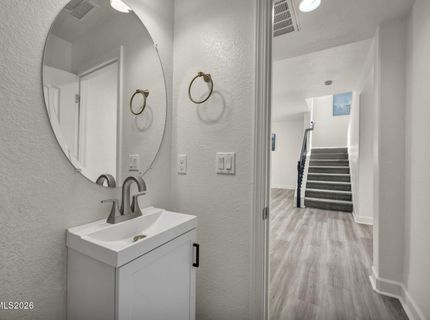 10677 Foxberry Park Drive, Reno, NV 89521 Photo