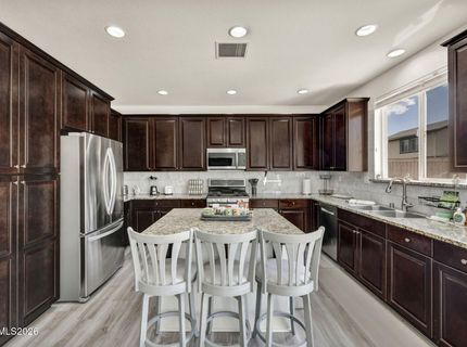 10677 Foxberry Park Drive, Reno, NV 89521 Photo
