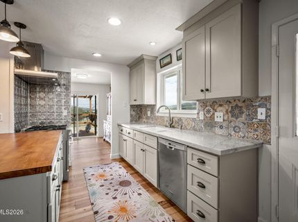 10750 Whitehawk Drive, Reno, NV 89508 Photo