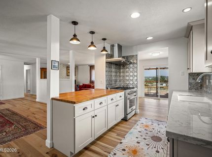 10750 Whitehawk Drive, Reno, NV 89508 Photo