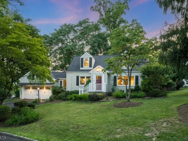 16 Sherman Pl, Morristown, NJ 07960