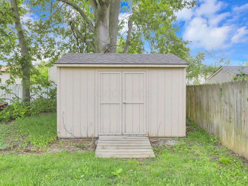 5892 Snowdrop Avenue, Galloway, OH 43119 Photo 44