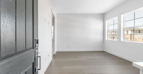 460 Hutchinson Drive, Unit Willows 10, Sparks, NV 89441 Photo