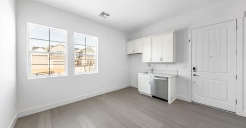 460 Hutchinson Drive, Unit Willows 10, Sparks, NV 89441 Photo