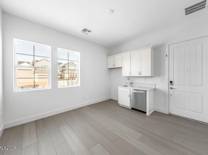 460 Hutchinson Drive, Unit Willows 10, Sparks, NV 89441 Photo