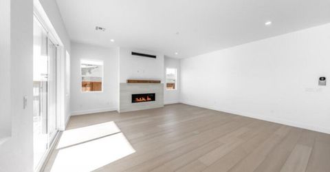 460 Hutchinson Drive, Unit Willows 10, Sparks, NV 89441 Photo