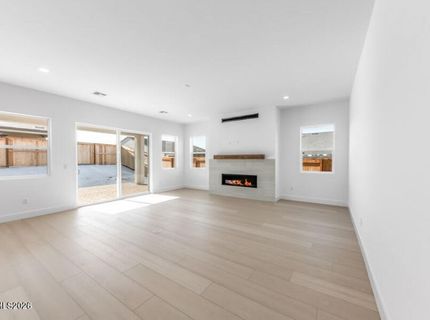 460 Hutchinson Drive, Unit Willows 10, Sparks, NV 89441 Photo