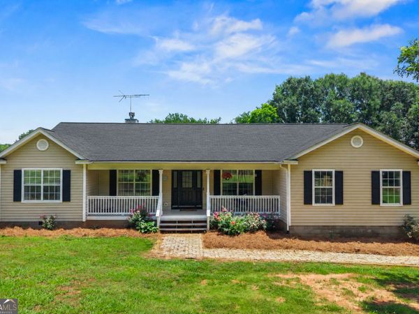 1649 Brays Lake Road, Royston, GA 30662
