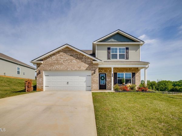 804 Pinhoti Street, Johnson City, TN 37604