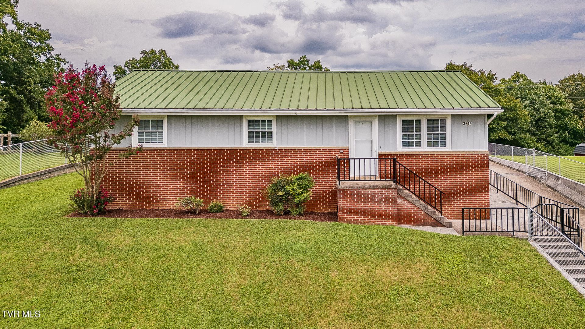 3519 Rustic Hills Drive, Kingsport, TN 37660 Main Photo