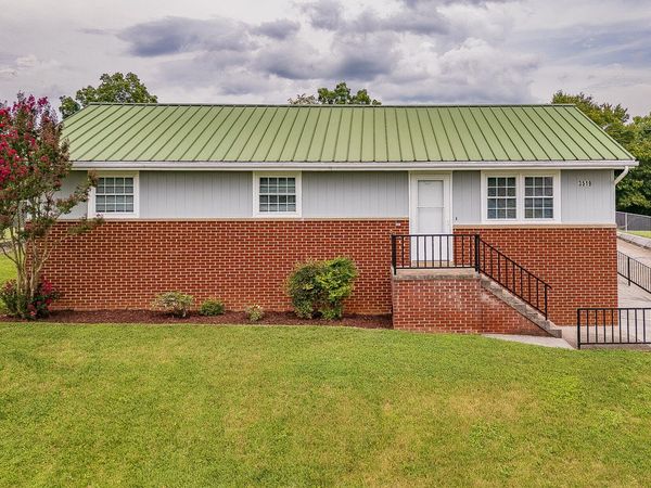 3519 Rustic Hills Drive, Kingsport, TN 37660