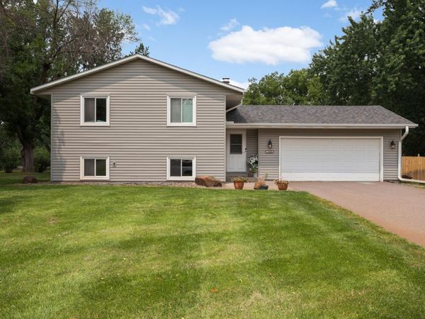 12420 Pineview Trail, Dayton, MN 55327