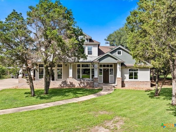 5 Horseshoe Trail, New Braunfels, TX 78132