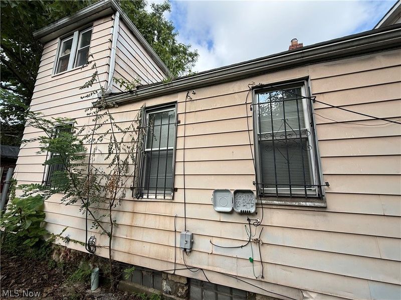 6902 Morgan Avenue, Cleveland, OH 44127 Photo 5