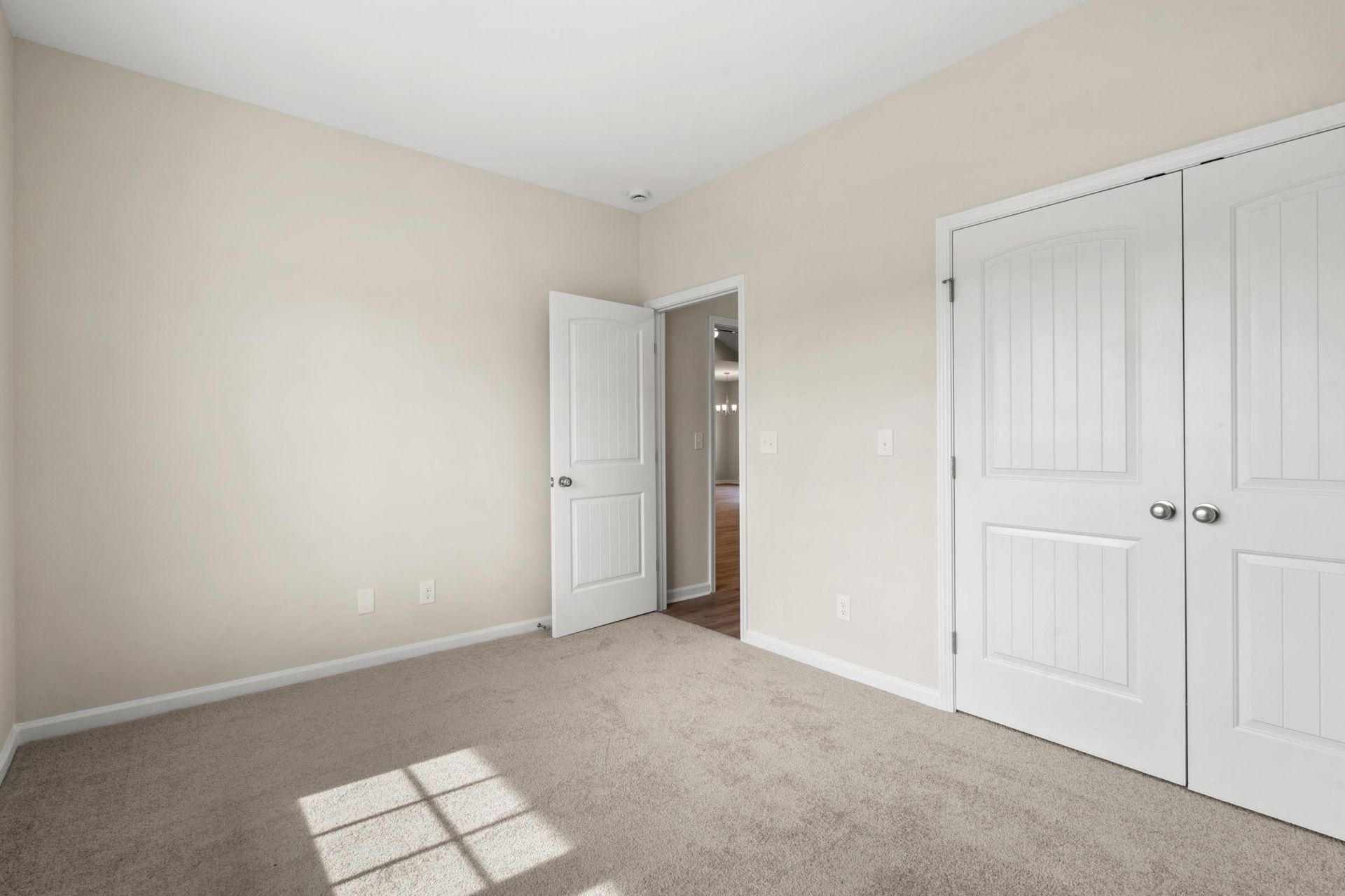 1134 W Business 9  Photo 12