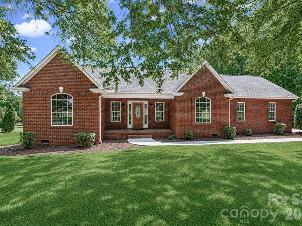 115 Seven Springs Loop , Statesville, NC 28625
