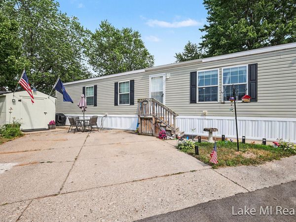 4572 Toronto Avenue SW, Wyoming, MI 49519