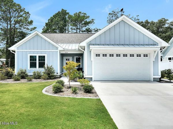 458 Raven Glen Drive, Southport, NC 28461