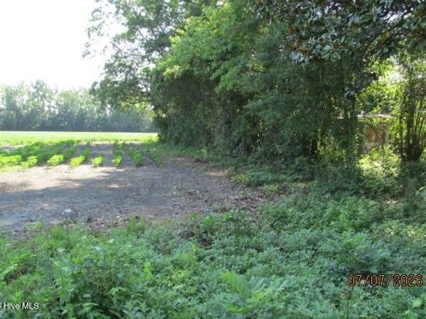 203 E Rockingham Road , Maxton, NC 28364