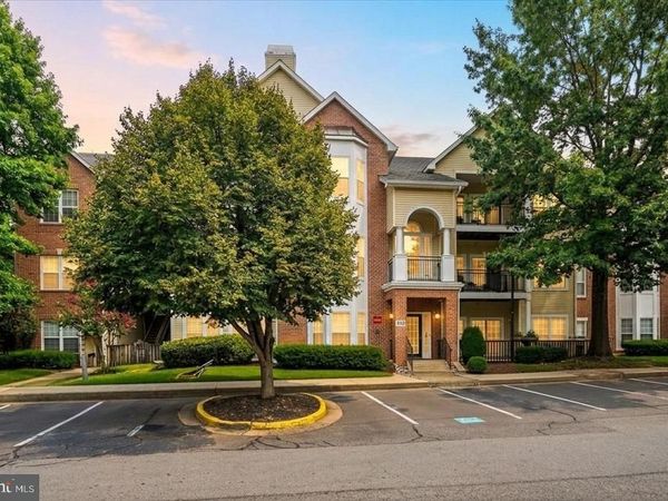 4142 FOUNTAINSIDE LANE, Unit E102, FAIRFAX, VA 22030
