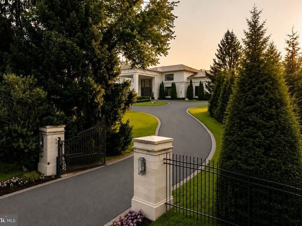 8880 BRADLEY BOULEVARD , BETHESDA, MD 20817