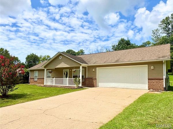 823 W Rodney Drive, Cape Girardeau, MO 63701